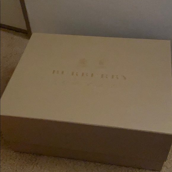 SOLD - Burberry Medium Banner In Perforated Logo - Picture 4 of 12